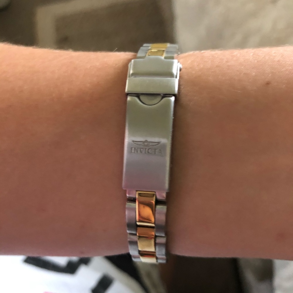 Watch - Picture 2 of 4